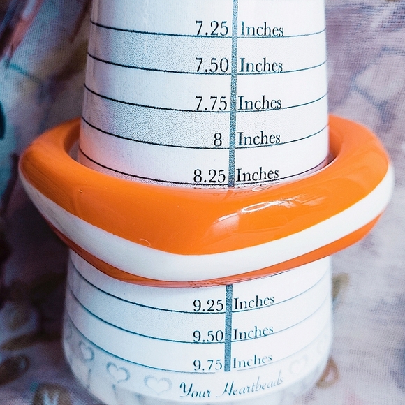 Creamy Coral White Striped Square Asymmetrical Vintage Lucite Bangle Bracelet - Picture 8 of 8